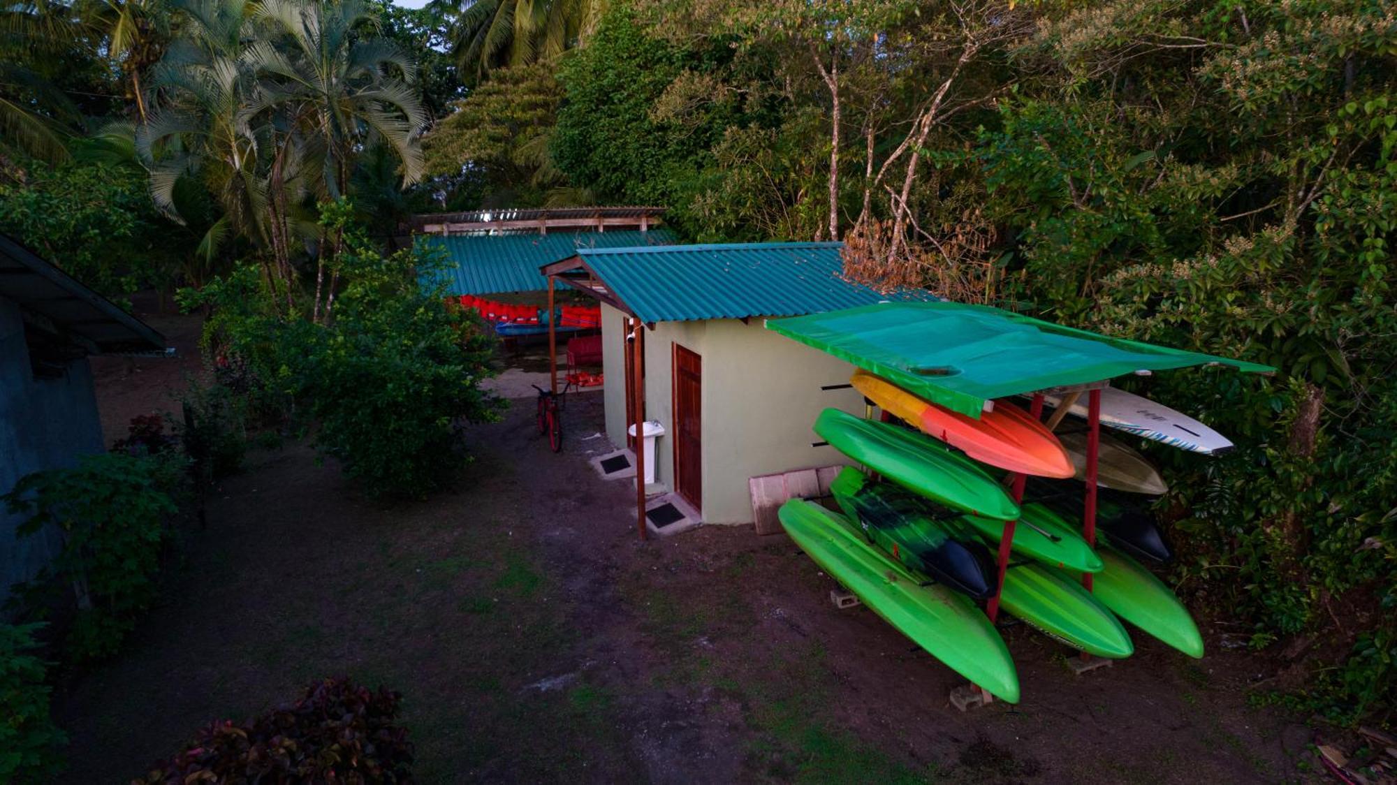 Hostel Tortuguero 7BackPackers Esterno foto